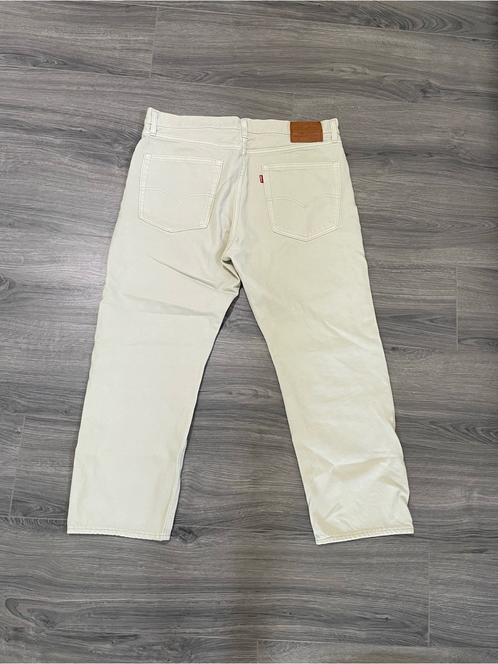 Levi’s 551 Z Off White Cropped Denim Jeans Men’s Size 36x26 Cropped Loose Fit
